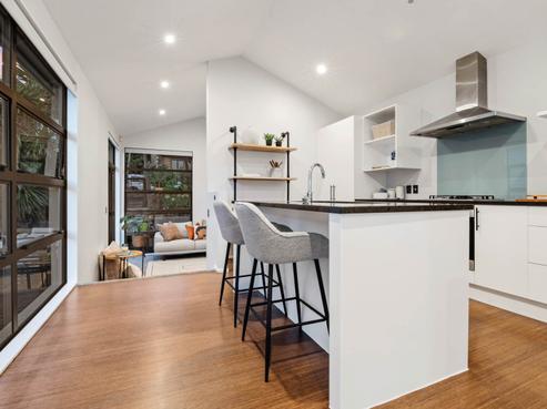137 Alec Craig Way, Gulf Harbour