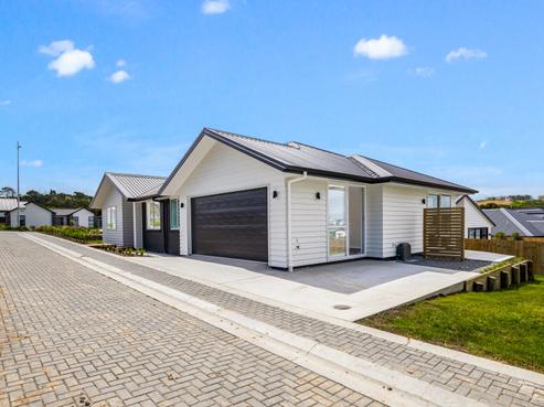 95 Glenvar Ridge Road, Long Bay