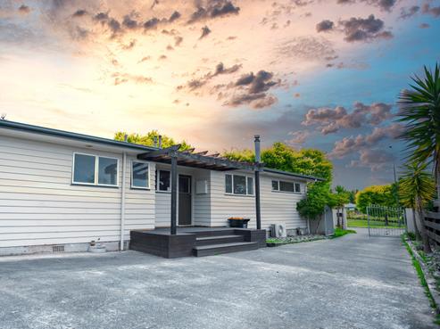 17 John F Kennedy Drive, Milson
