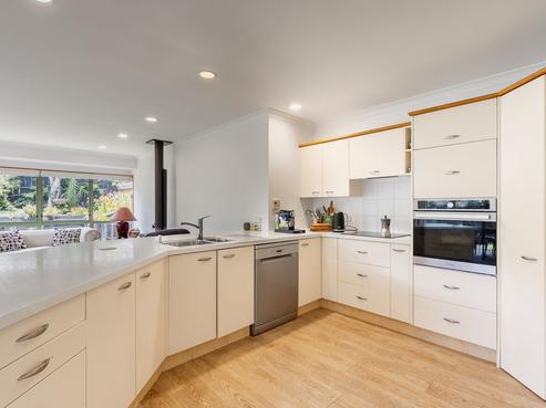159 Milne Drive, Paraparaumu
