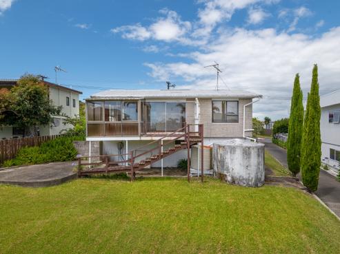 1292 Whangaparaoa Road, Army Bay