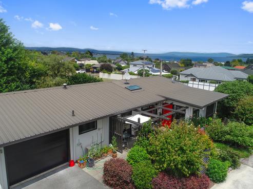 2/14 Mere Road, Taupo