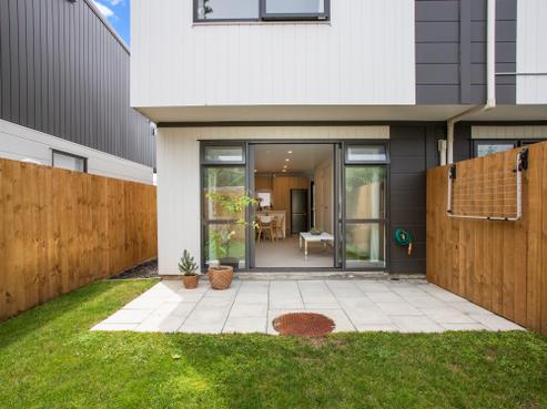 9/18 Graham Avenue, Te Atatu Peninsula