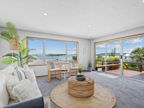 1 Hawkes Street, Onerahi