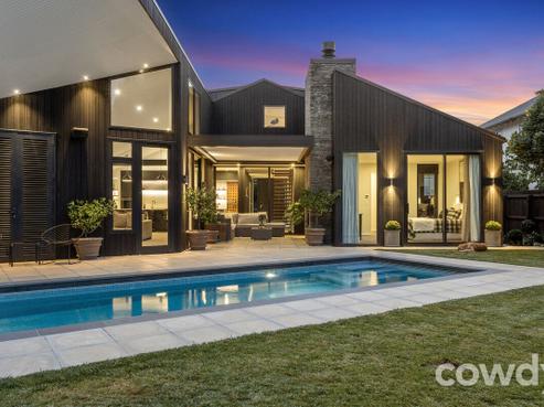 10 Weka Street, Fendalton