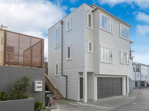 24/218 Green Lane West, Epsom