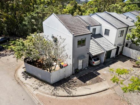 17 Sun Place, Henderson