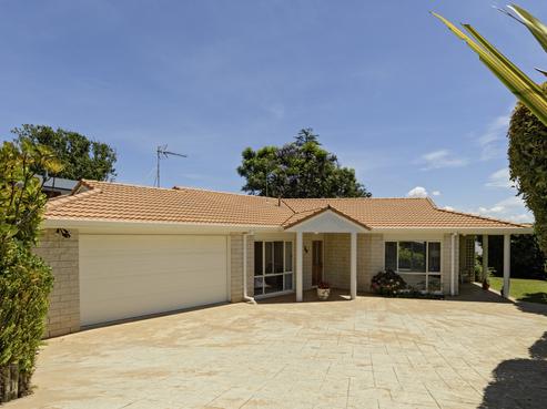 32 Smiths Road, Matua