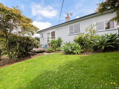 2634 Awhitu Road, Awhitu