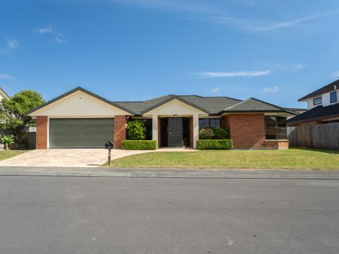 35 Ring Lane, Paparangi