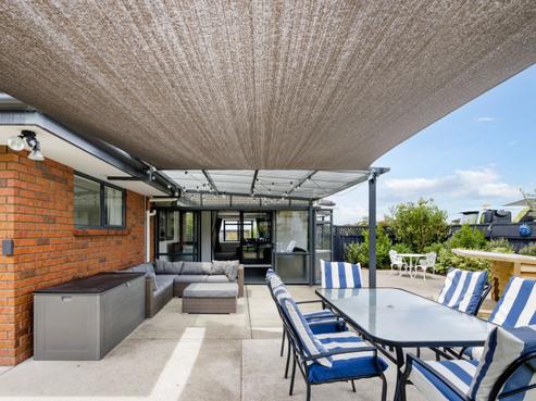 6 Limousin Place, Grandview Heights
