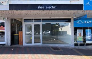 TIDY RETAIL SPACE ON MAIN ROAD
