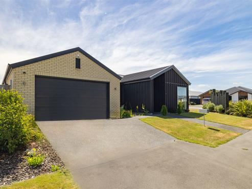 60 William Nicholls Drive, Belfast