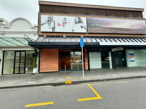 252 Broadway, Newmarket