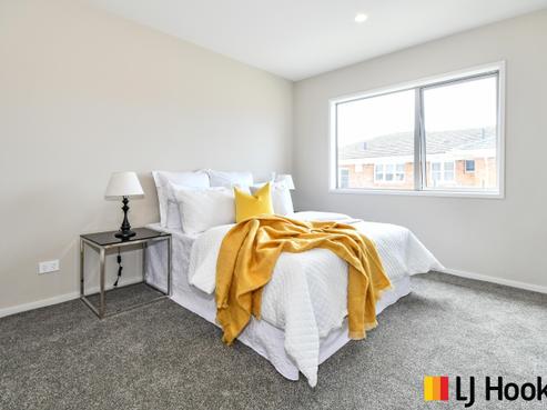 8/70 Clevedon Road, Papakura