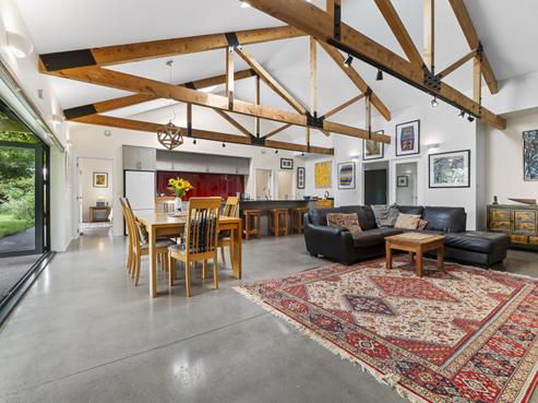 525 Kaipikari Road, Urenui