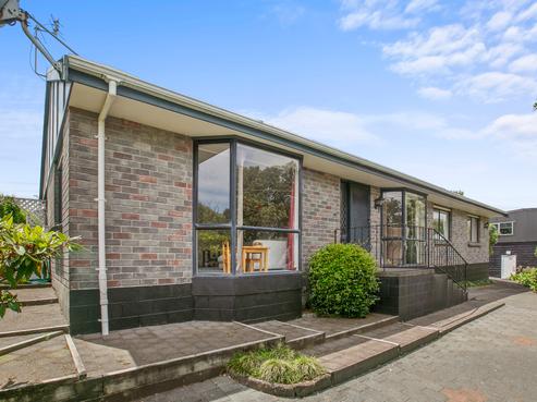 1/15 Ronald Street, Strandon