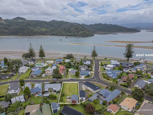 75 Catherine Crescent, Whitianga