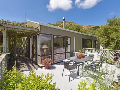 1 Crossland Terrace, Lyttelton