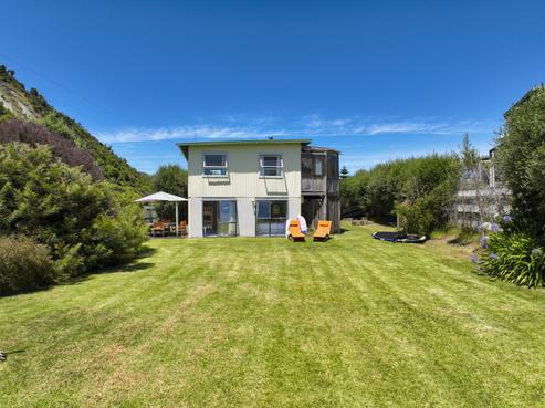 20 Kahawai Street, Mahia