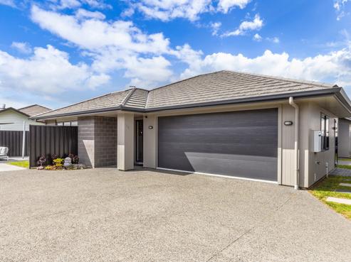 10 Mayfly Grove, Nukuhau