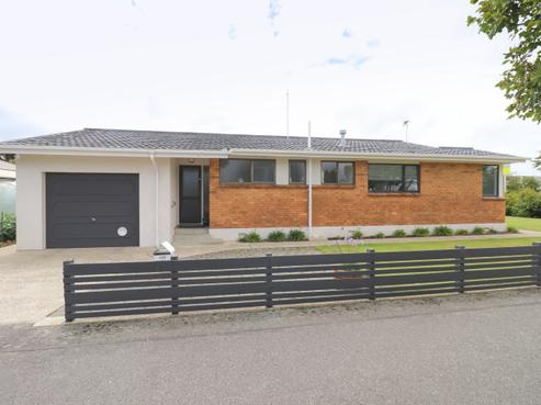 140 Newcastle Street, Windsor