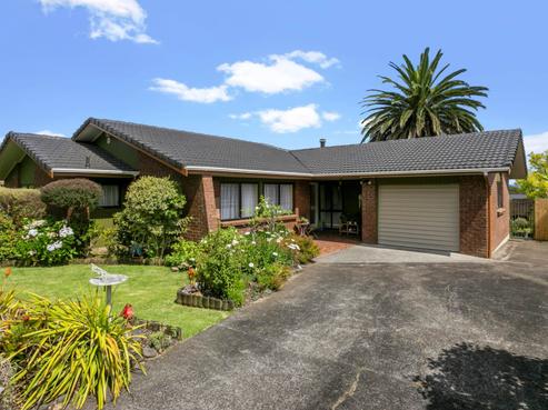 45 Dalwhinnie Parade, Highland Park