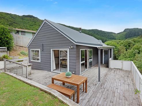 100 Hazlewood Avenue, Karori