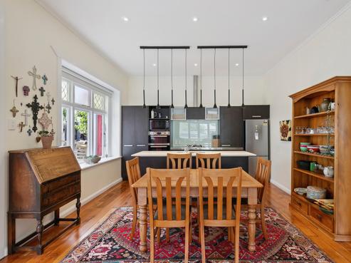 25 Hohiria Road, Hataitai