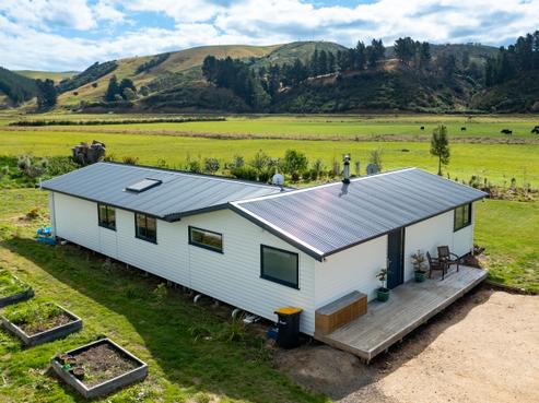 44 Apes Road, Karitane