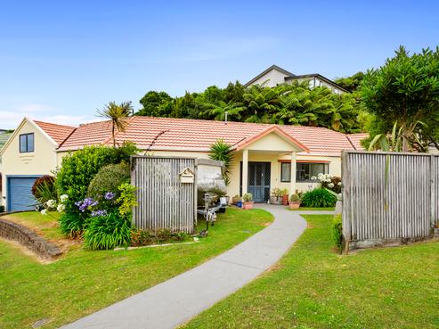 69 Redvers Drive, Belmont