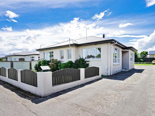 102 Fox Street, Avenal