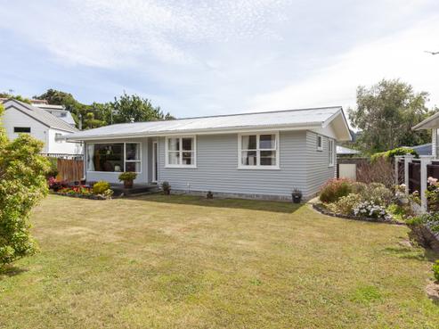 70 Riwai Street, Paraparaumu