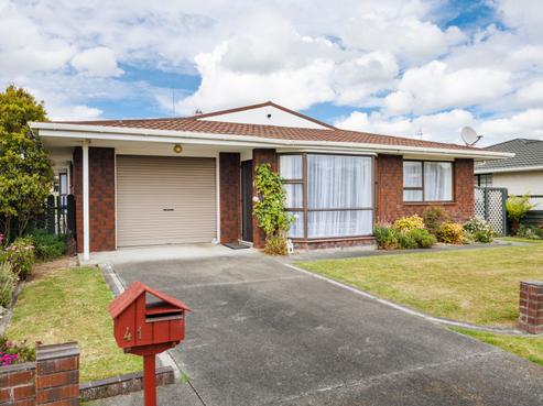 41 Cedar Crescent, Feilding