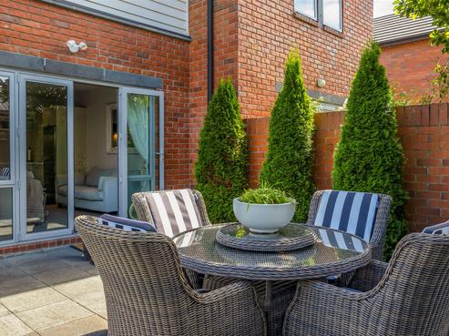 27 Henley Green, Northwood