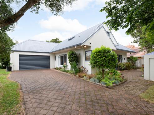 9 Ayrshire Drive, Grandview Heights