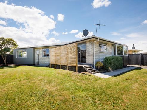 108 Apollo Parade, Milson