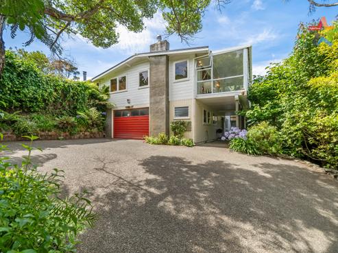7 Palm Grove, Belmont