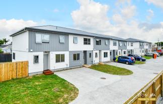 6/70 Clevedon Road, Papakura