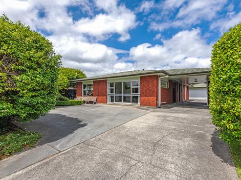 120 Benmore Avenue, Cloverlea