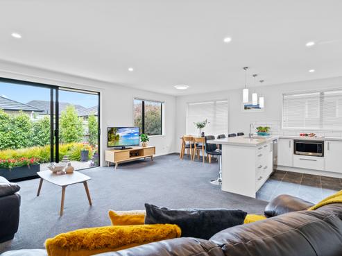 154 Newcastle Street, Windsor