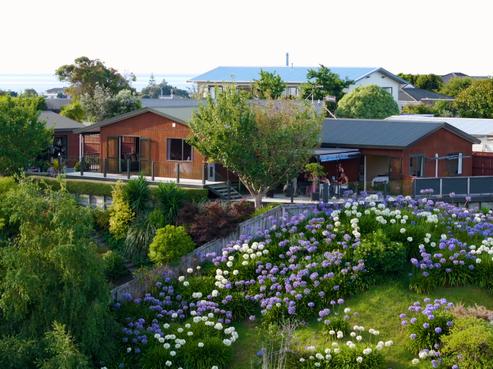 25 Pine Ridge Terrace, Waikanae Beach