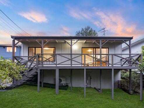 2/27 Aeroview Drive, Beach Haven