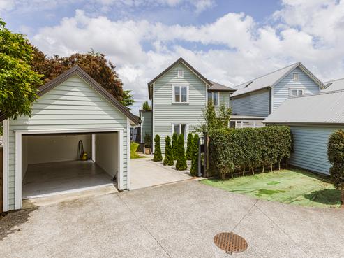 61 Grove Road, Papakura