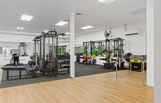 514m2* Gym with Consulting Rooms