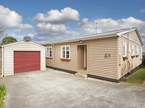 8A Warriston Avenue, Waiuku