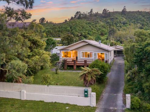 17 Black Beech Street, Birchville