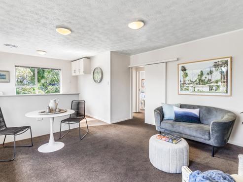 2/10 Don Croot Street, Morningside