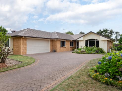 7 Buchanan Place, Huntington