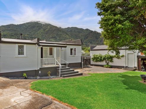 23 Farmer Street, Te Aroha